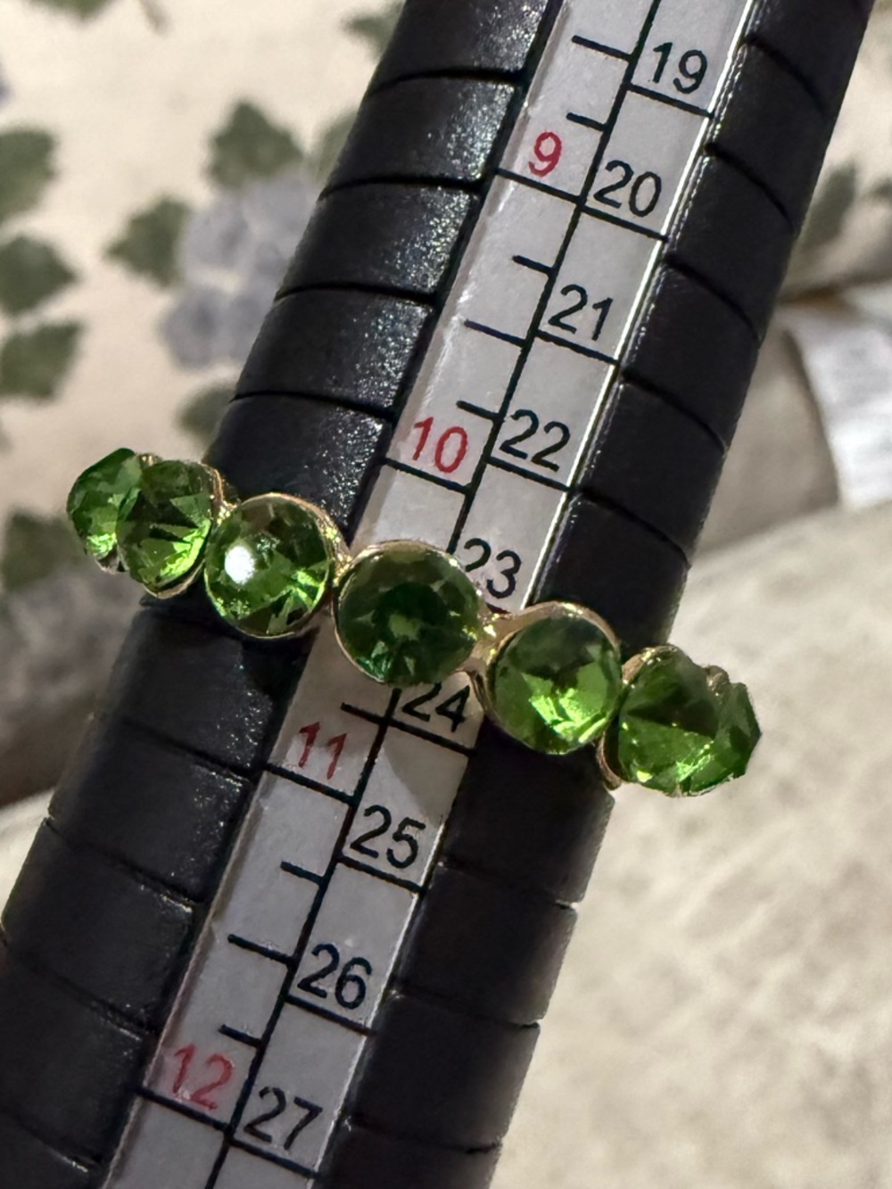 Large Gold Tone and Lime Green Faux Stone Ring Band - Picture 9 of 9